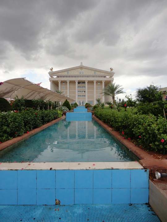 Front Kaya Artemis Resort