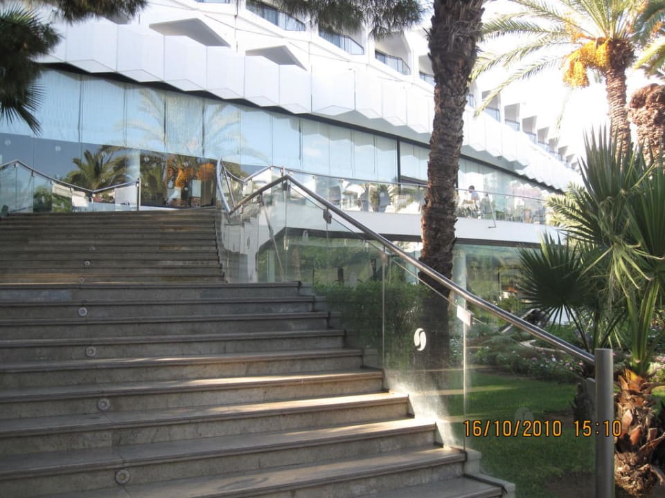 Treppenaufgang zur Lobby  Sentido Phenicia