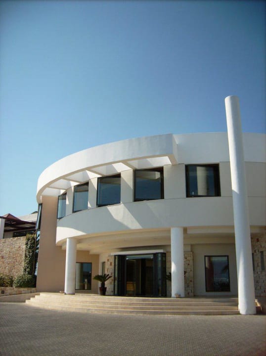 Eingang Grand Hotel Holiday Resort