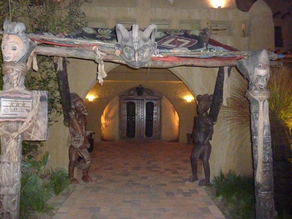 Der Eingangsbereich Hotel Matamba - Phantasialand Erlebnishotel
