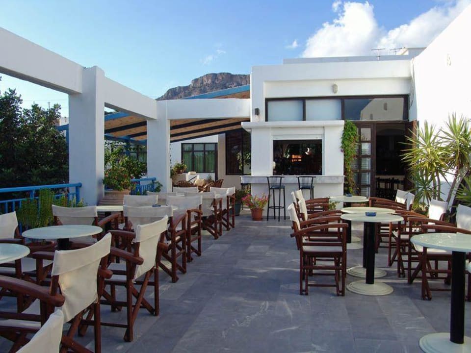 Terrasse Hotel Kakkos Bay