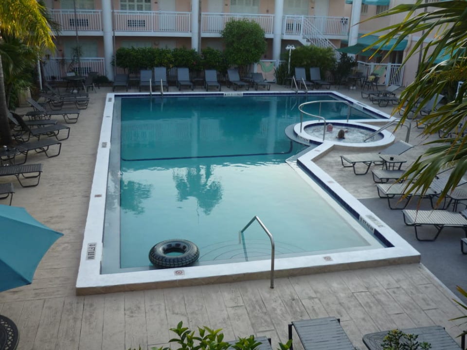 Pool Best Western Plus Hibiscus Motel