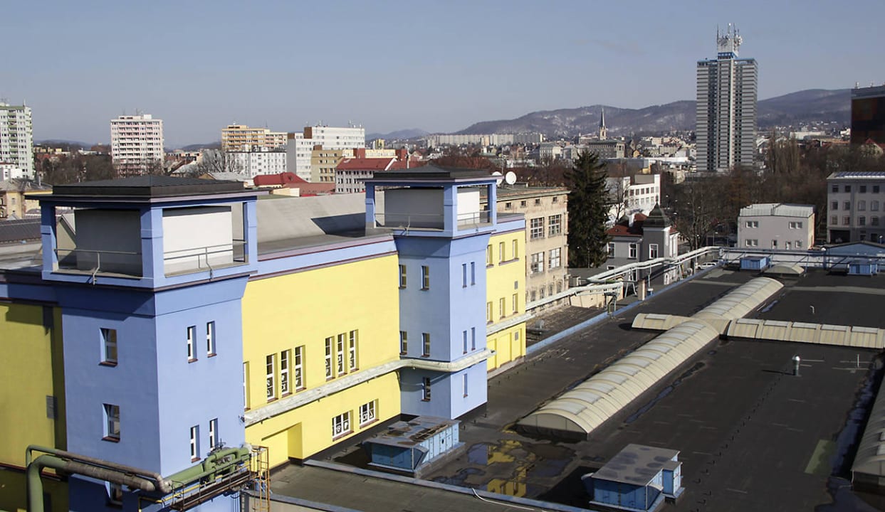 Hotel im Baustil einer Fabrik WELLNESS HOTEL BABYLON