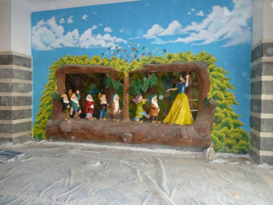 18.06.2013 Hier entsteht das Kinderrestaurant Crystal Sunset Pearl Collection