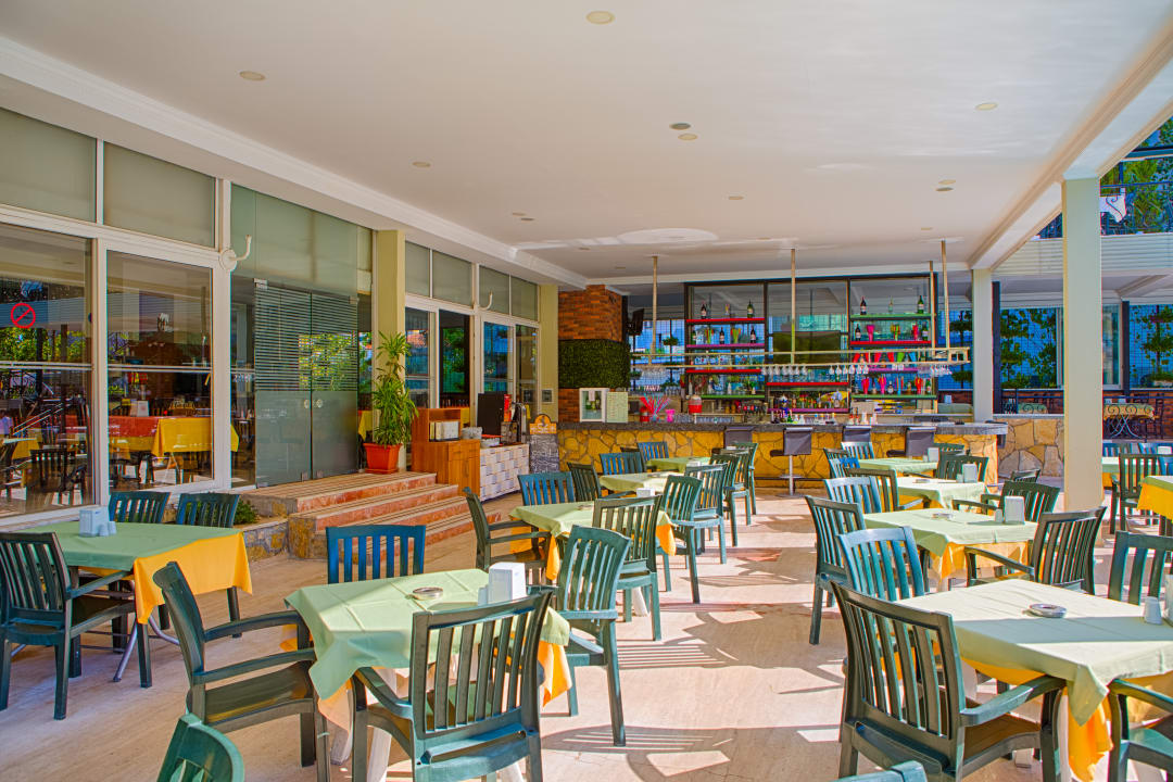 Bar Hotel Gardenia Beach