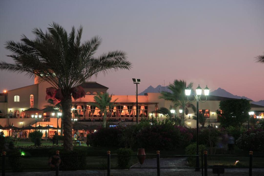 Blick auf´s Hauptgebäude Pickalbatros Dana Beach Resort - Hurghada