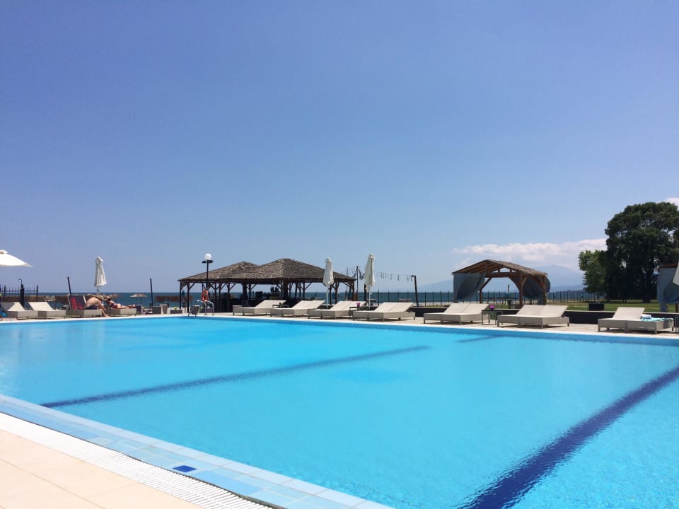 Pool Hotel Dion Palace Resort and Spa