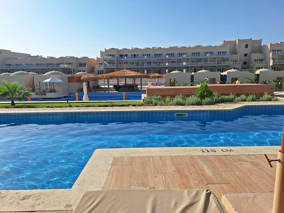 Zimmer Diamond Beach by Pearl Resort