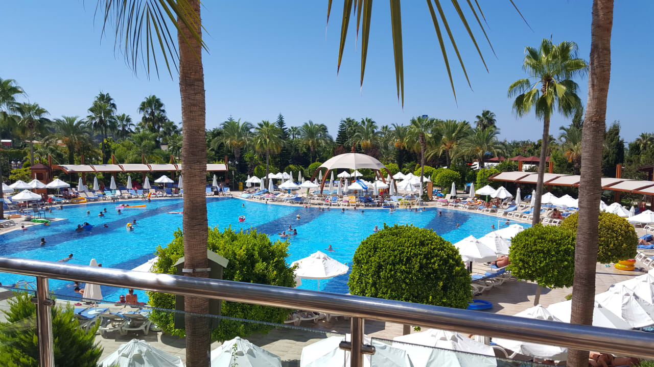 Pool Saphir Resort & Spa