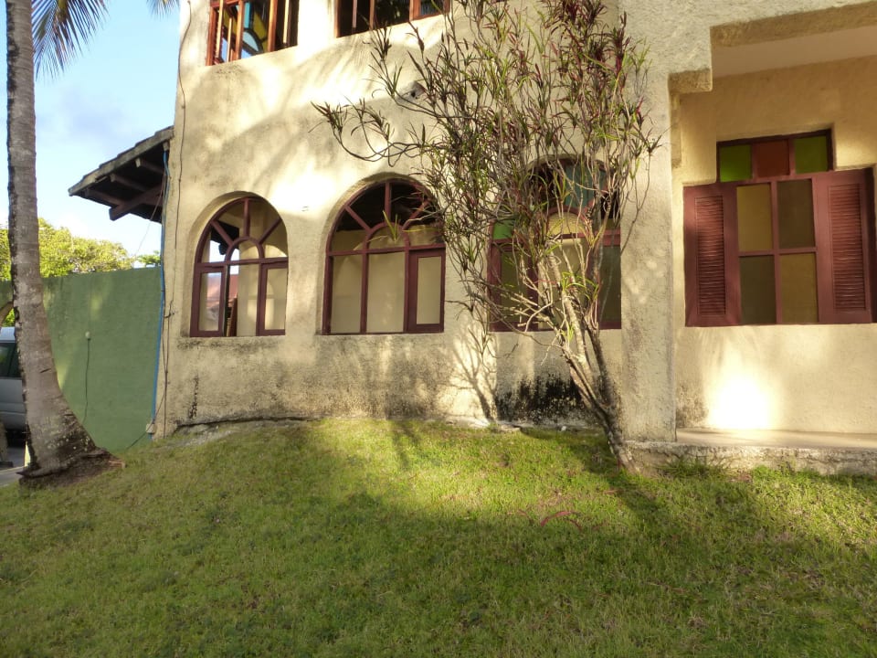 Schimmel an der Außenfrond Hotel Porto Santo