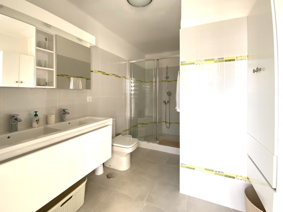 Zimmer IVV.SL Ferienhaus Vieja 5