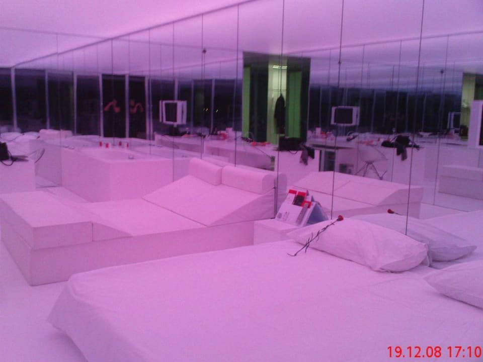Zimmer mit buntem Licht Adam & Eve - Adults only