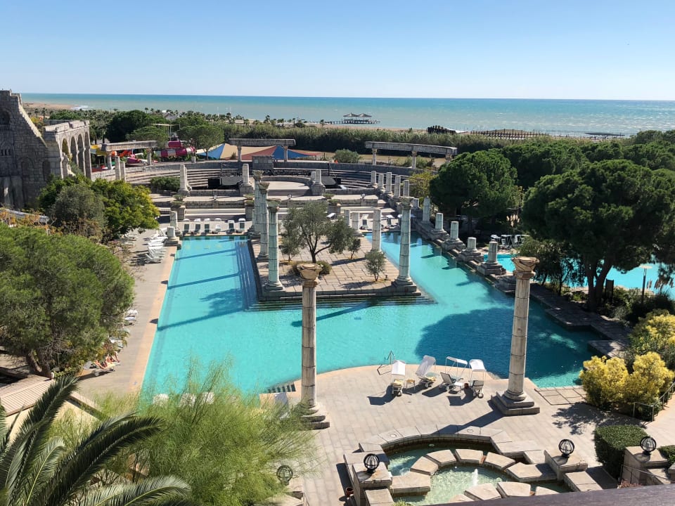 Pool Xanadu Resort Hotel