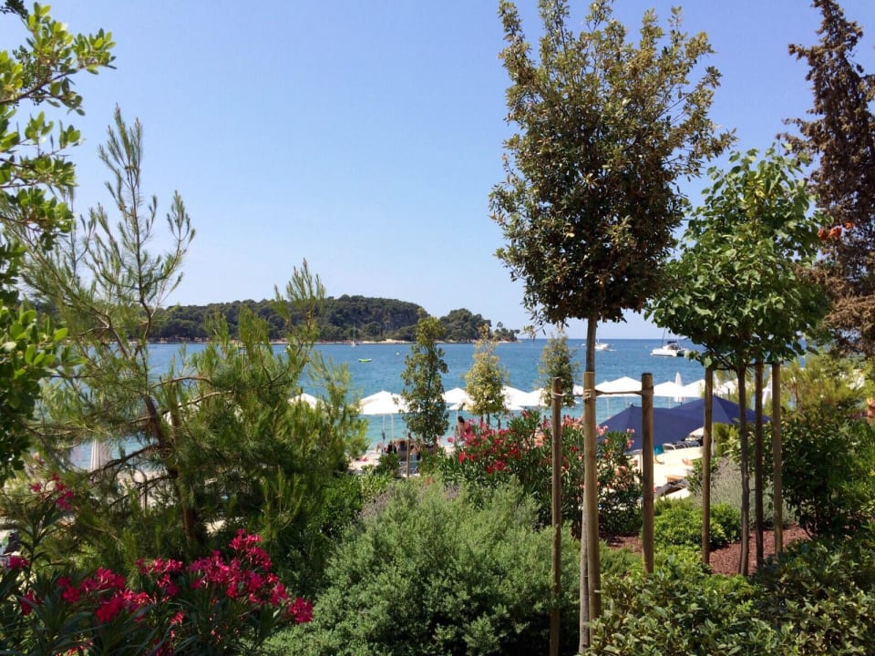 Strand Eden Hotel by Maistra Collection