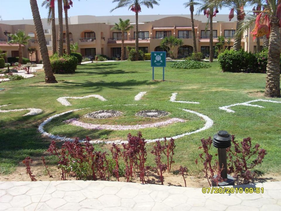 Smiley Ali Baba Palace Resort