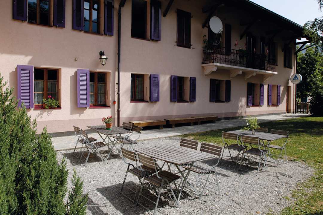 Garten Jugendherberge Château-d'Oex