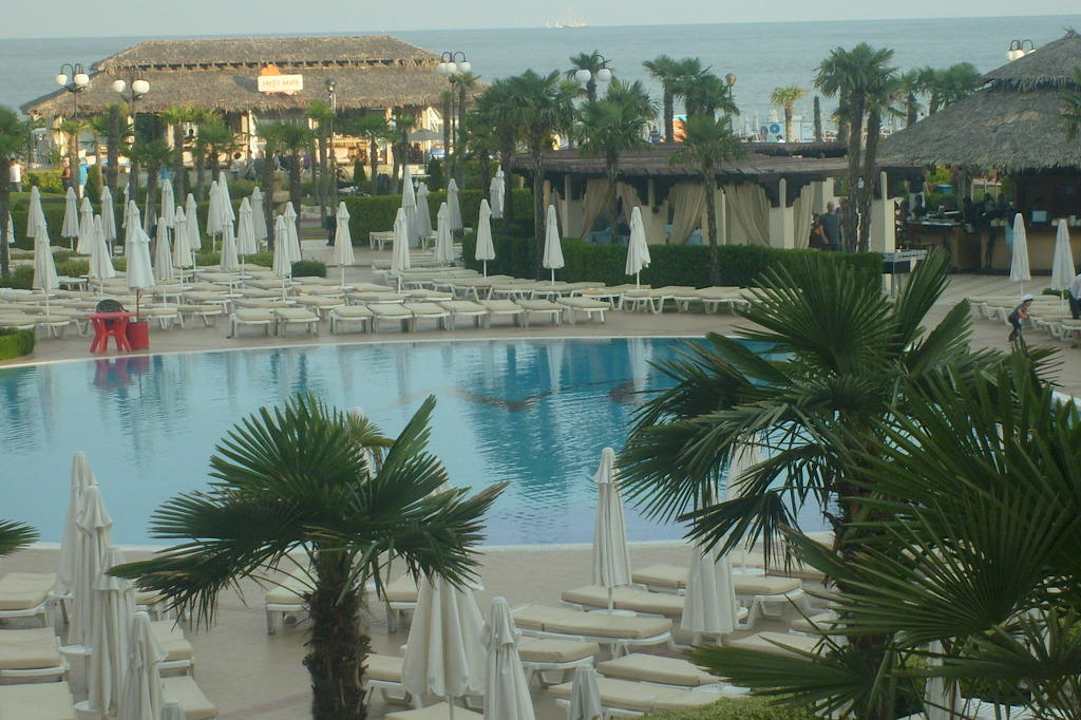 Basen DIT Majestic Beach Resort
