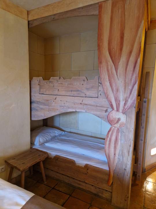 Zimmer Hotel Castillo Alcazar Europa-Park