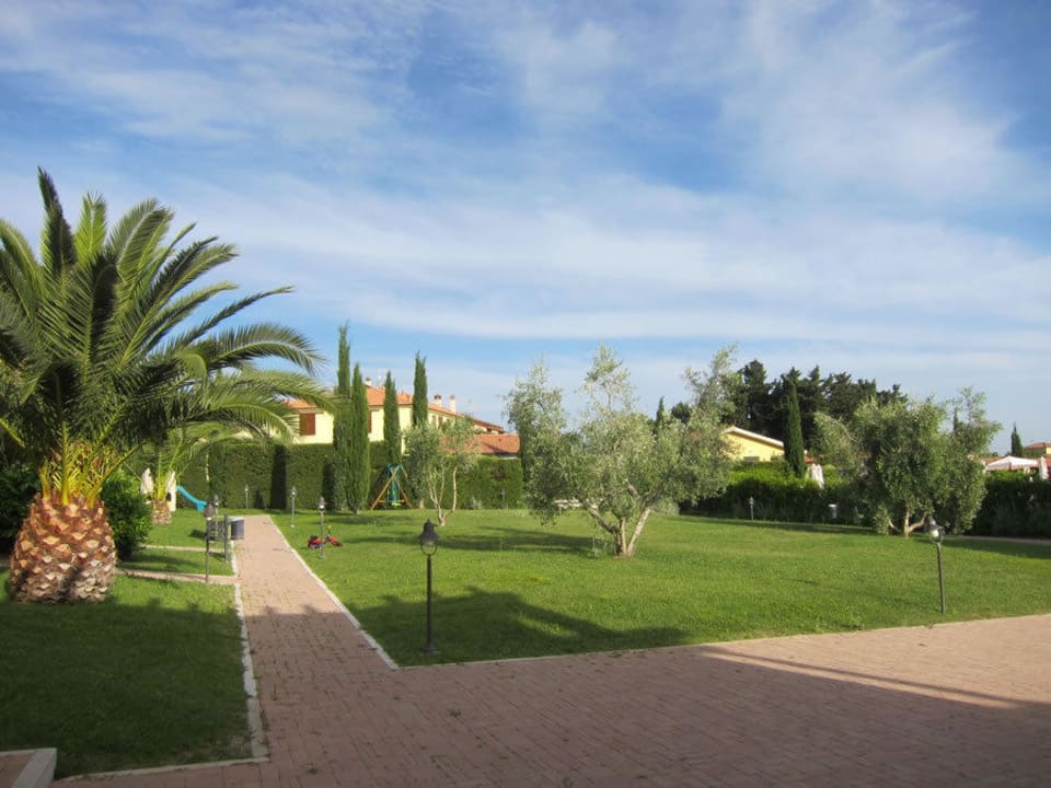 Gartenanlage Le Corti Del Sole Residence