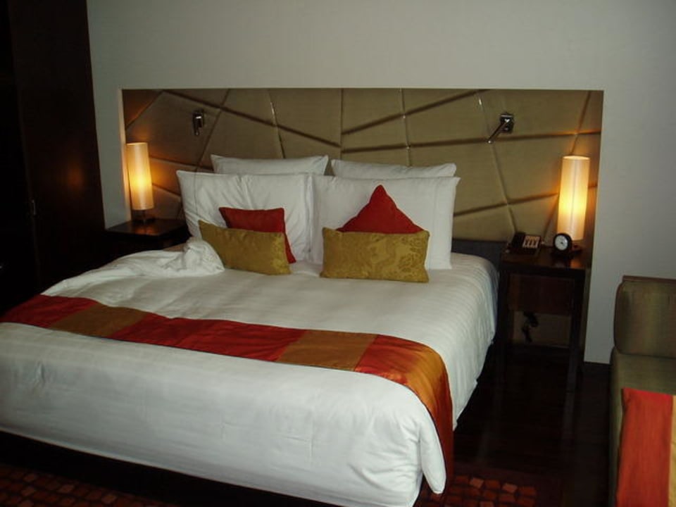 King Size Bed VIE Hotel Bangkok, MGallery