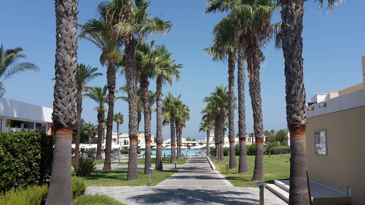 Hauptstraße Neptune Luxury Resort