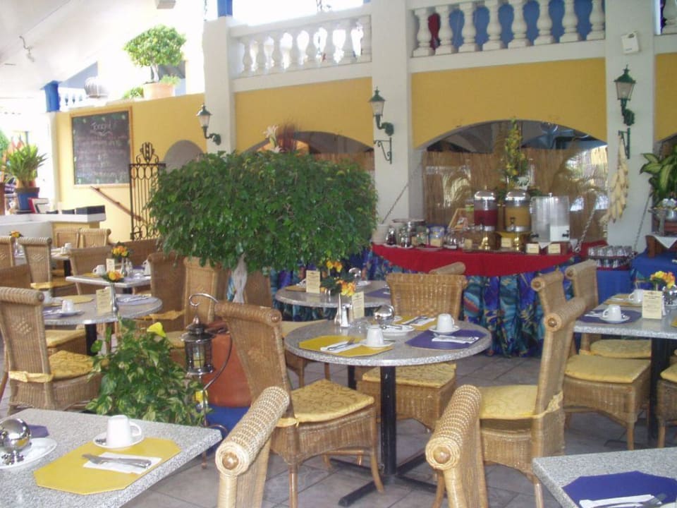 Hotel Amsterdam Manor Beach Resort