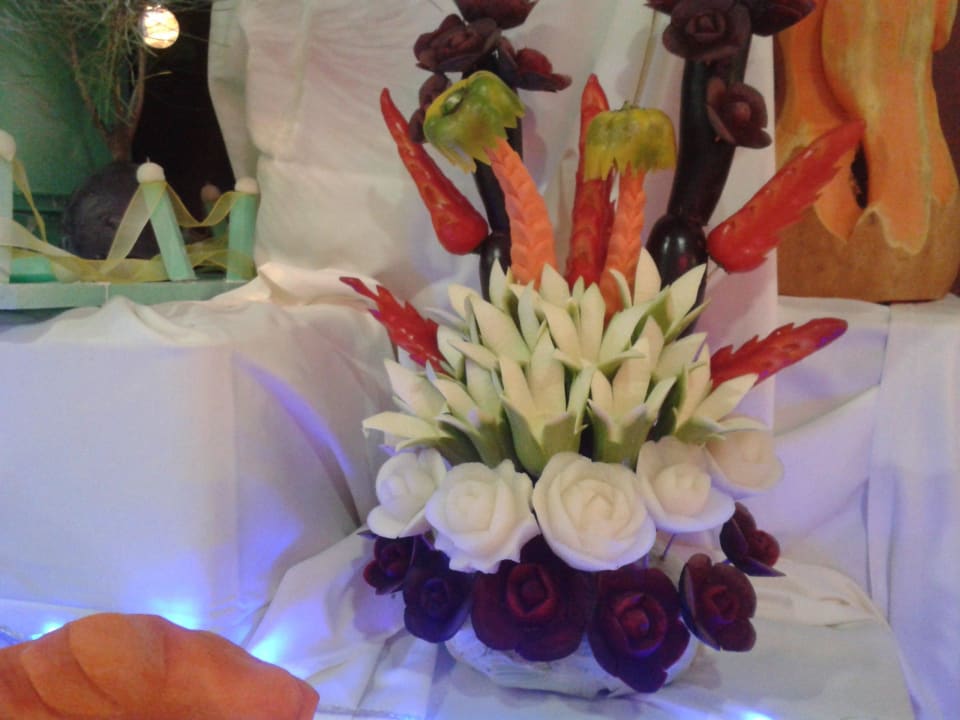 Aus lauter Gemüse geschnitzt Adalya Ocean Deluxe