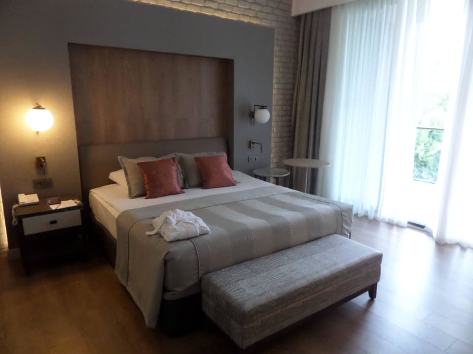 Nebengebäude Fame Residence Lara & Spa