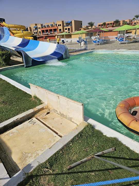 Pool Titanic Beach Spa & Aqua Park