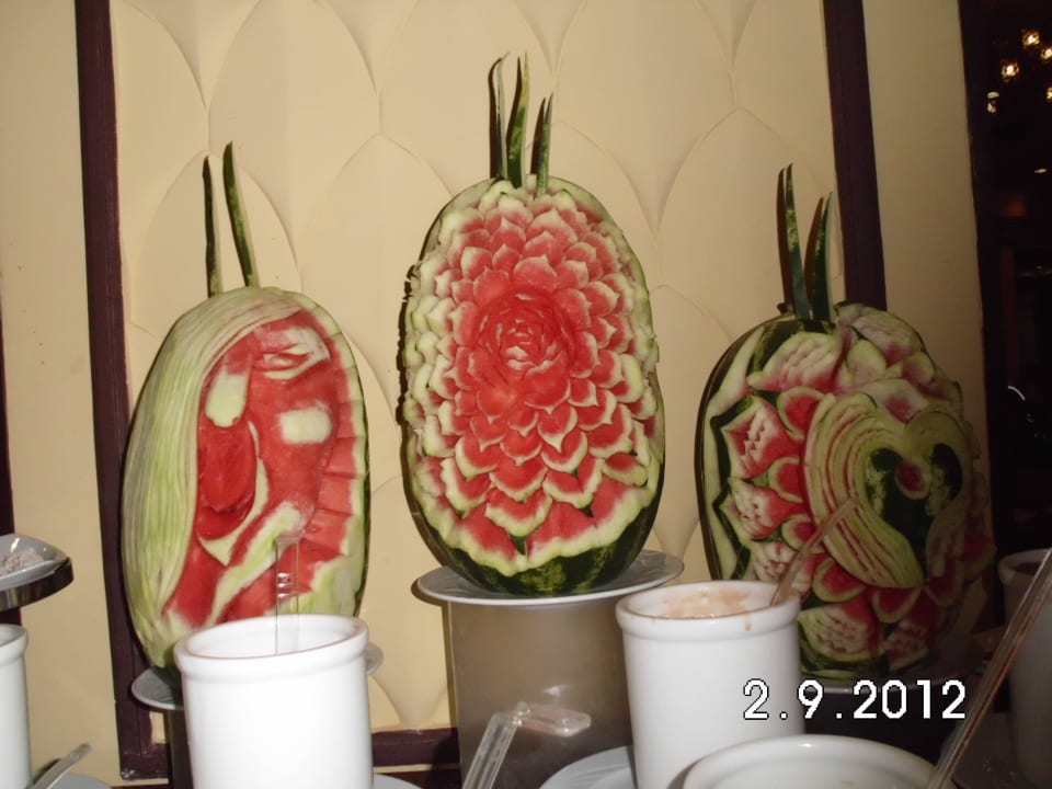 Melonenschnitzereien IC Hotels Green Palace