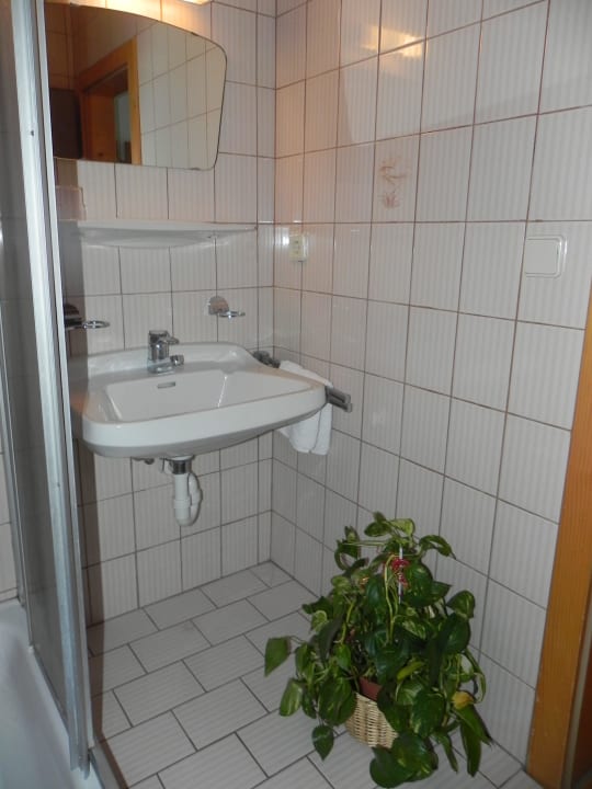 Badezimmer_Doppelzimmer2 Pension Schwaighof