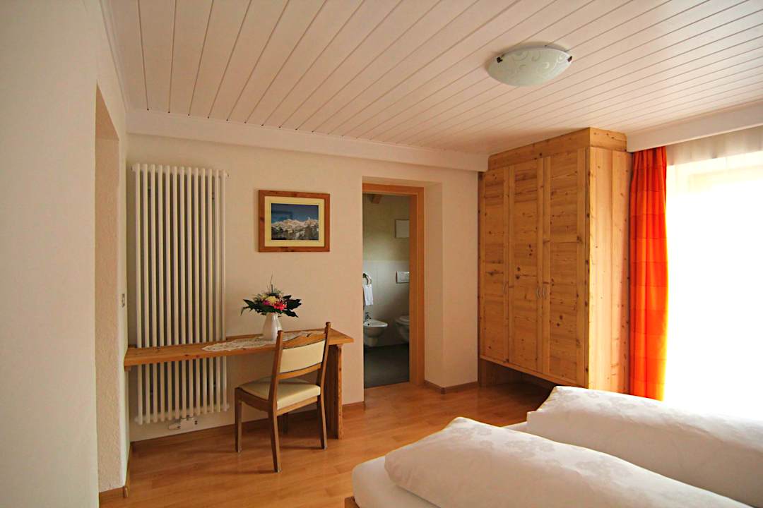 Zimmer La Montanara Apartments