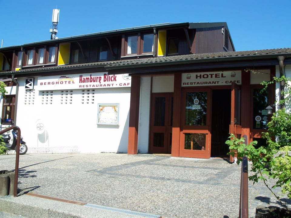 Hoteleingang Berghotel Hamburg Blick