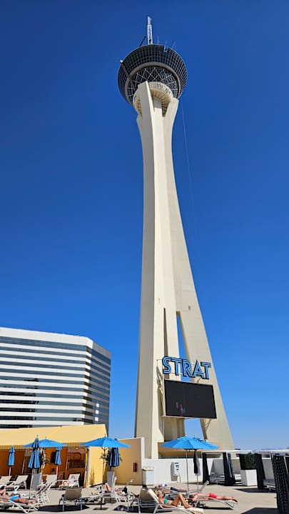 Pool The STRAT Hotel, Casino and SkyPod