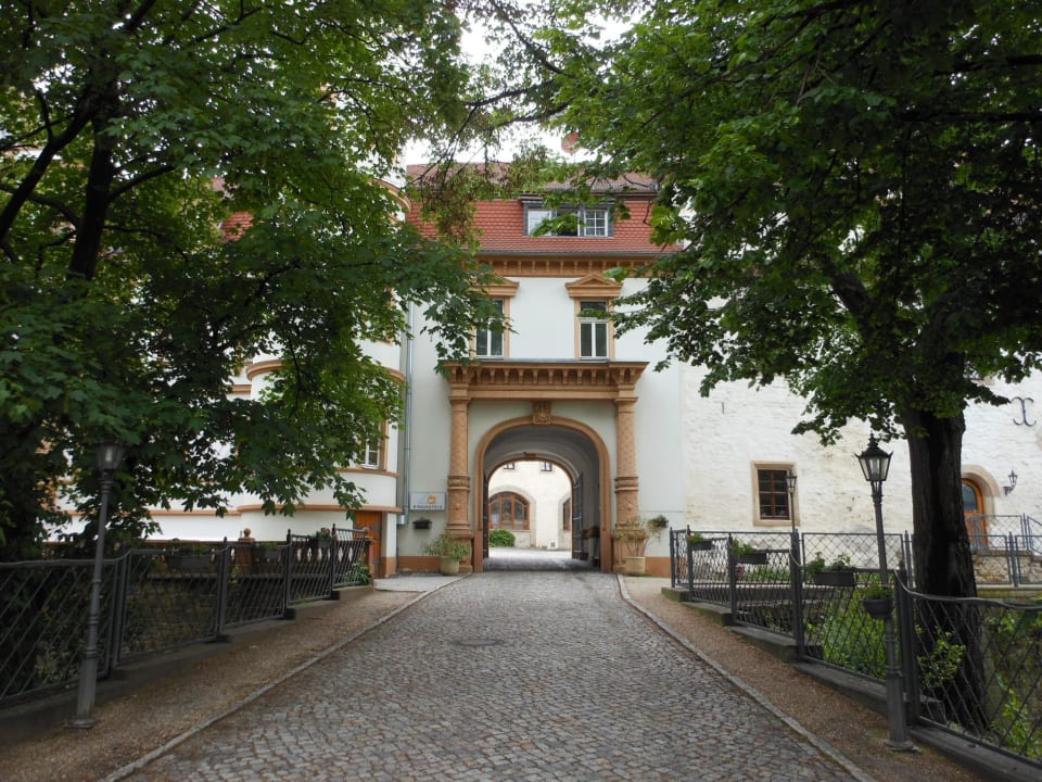 Eingangsbereich Schloßhotel Schkopau
