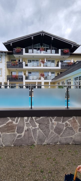 Außenansicht Parkhotel Burgmühle