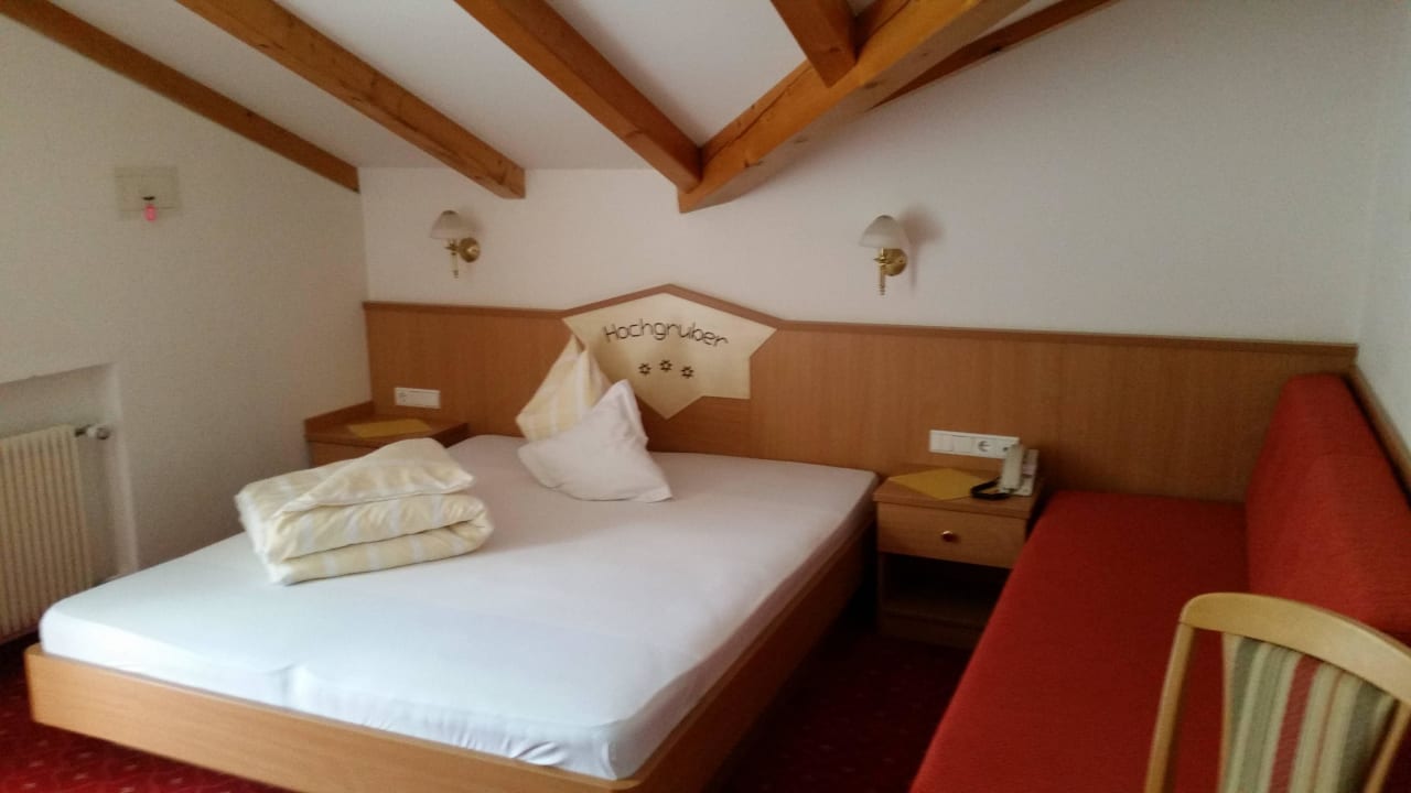 DZ als EZ bekommen. Garni Hotel Hochgruber