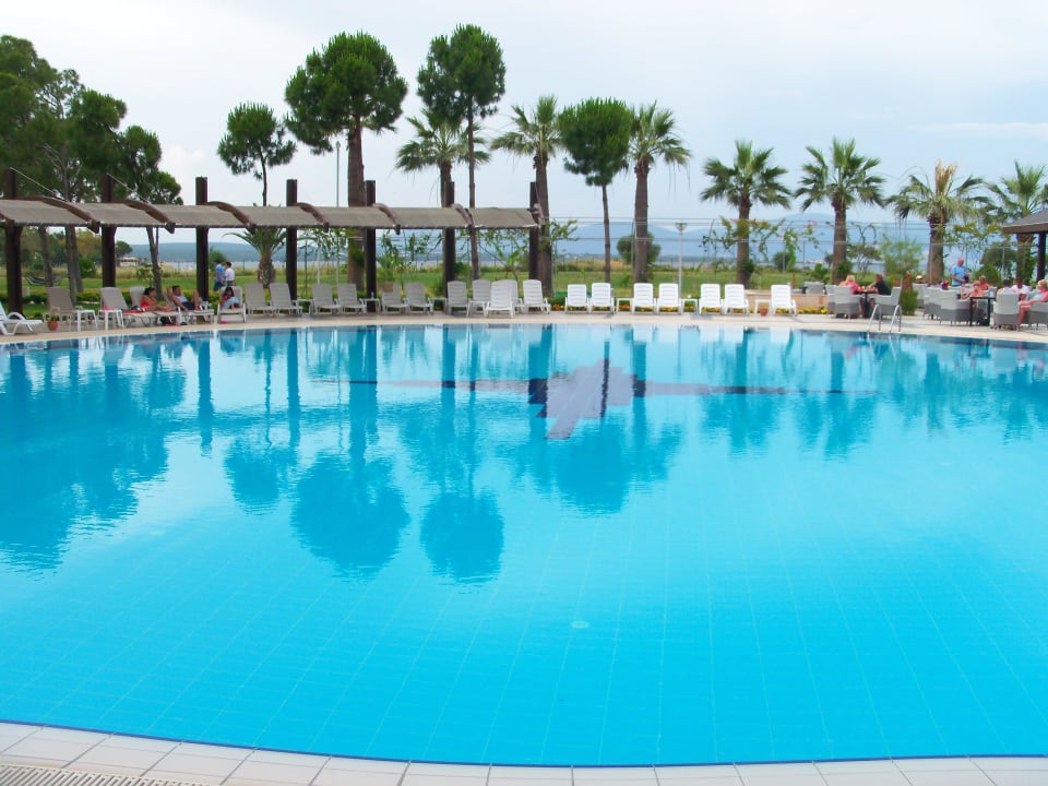 Widok od strony restauracji Venosa Beach Resort & Spa