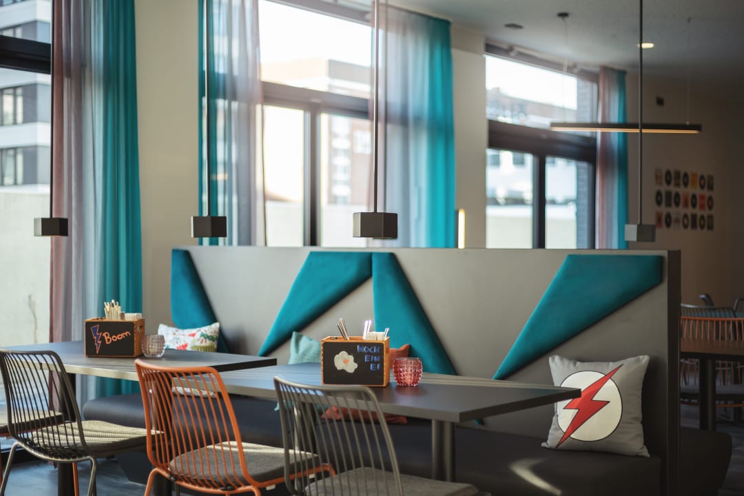 Gastro Holiday Inn - the niu, Flash Berlin Charlottenburg