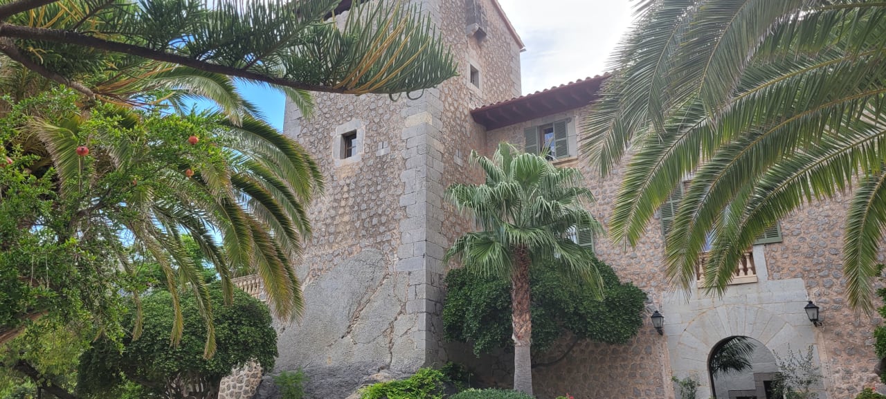 Gartenanlage Hotel Es Port
