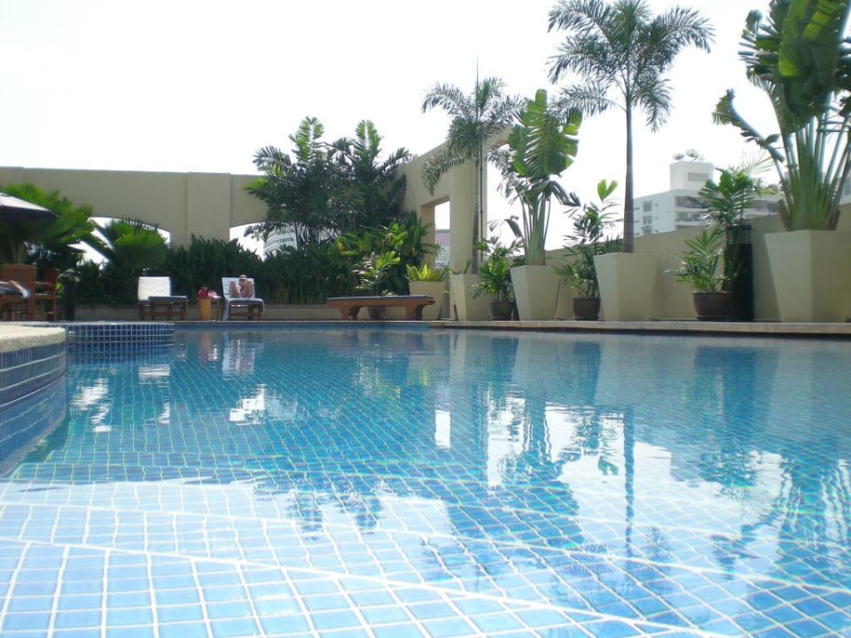 Pool Grand Mercure Bangkok Asoke Residence