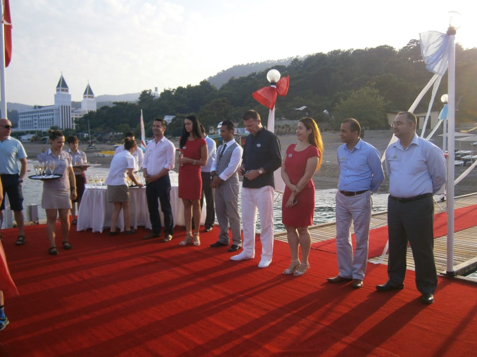 Empfang der Stammgäste durch die Geschäftsleitung Mövenpick Resort Antalya Tekirova