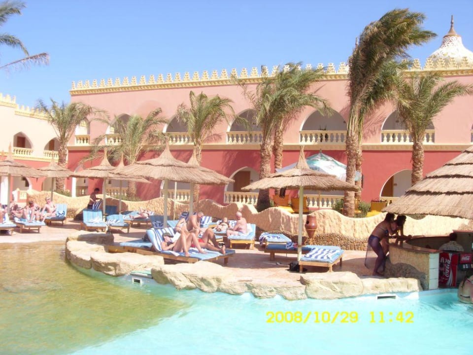 Am Pool Pickalbatros Alf Leila Wa Leila Resort - Neverland Hurghada