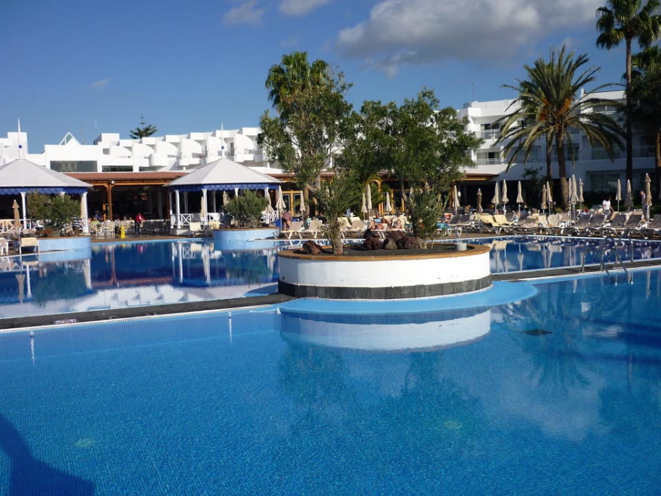Hier kann man den Winter aushalten Hotel Riu Paraiso Lanzarote