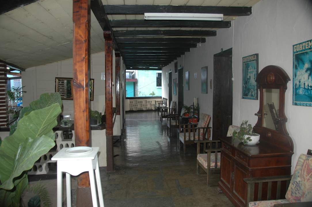 Laubengang La Posada Guesthouse