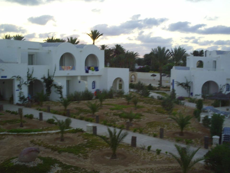 Gartenanlage bei Sonnenaufgang Djerba Sun Beach Hotel & Spa