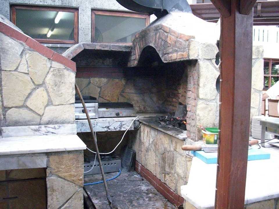 Grillecke des Restaurants Alara Hotel