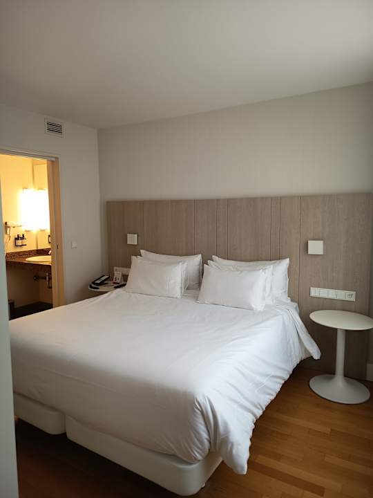 Zimmer NH Collection Hamburg City