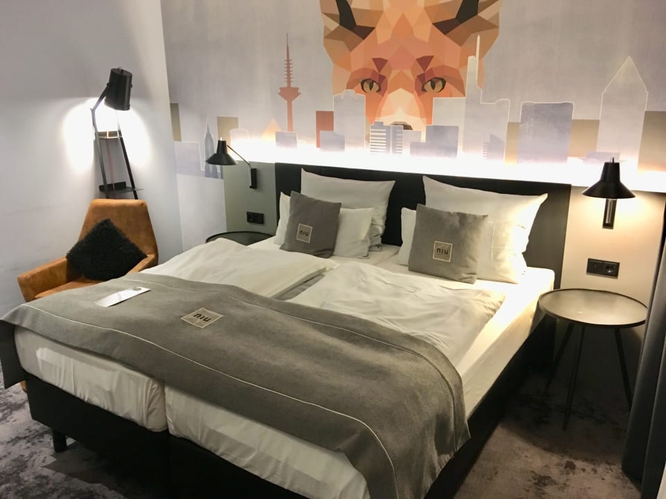 Zimmer Holiday Inn – the niu, Charly Frankfurt City