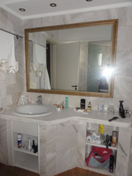 Badezimmer Alexander Beach Hotel & Village Resort